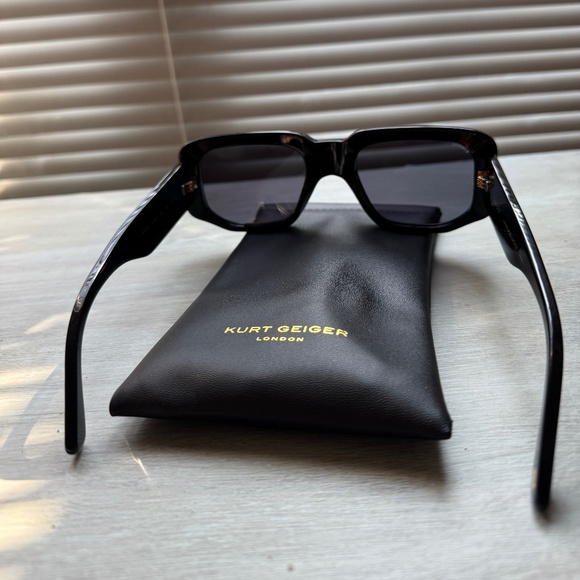 NWC Kurt Geiger Black Oversized Sunglasses - Picture 4 of 6